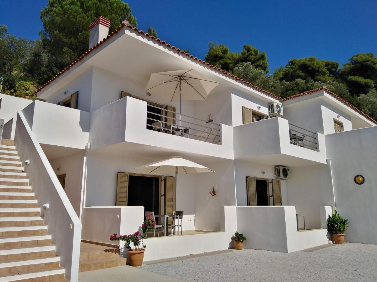 Skiathos Lagoterra Apartments Extérieur photo