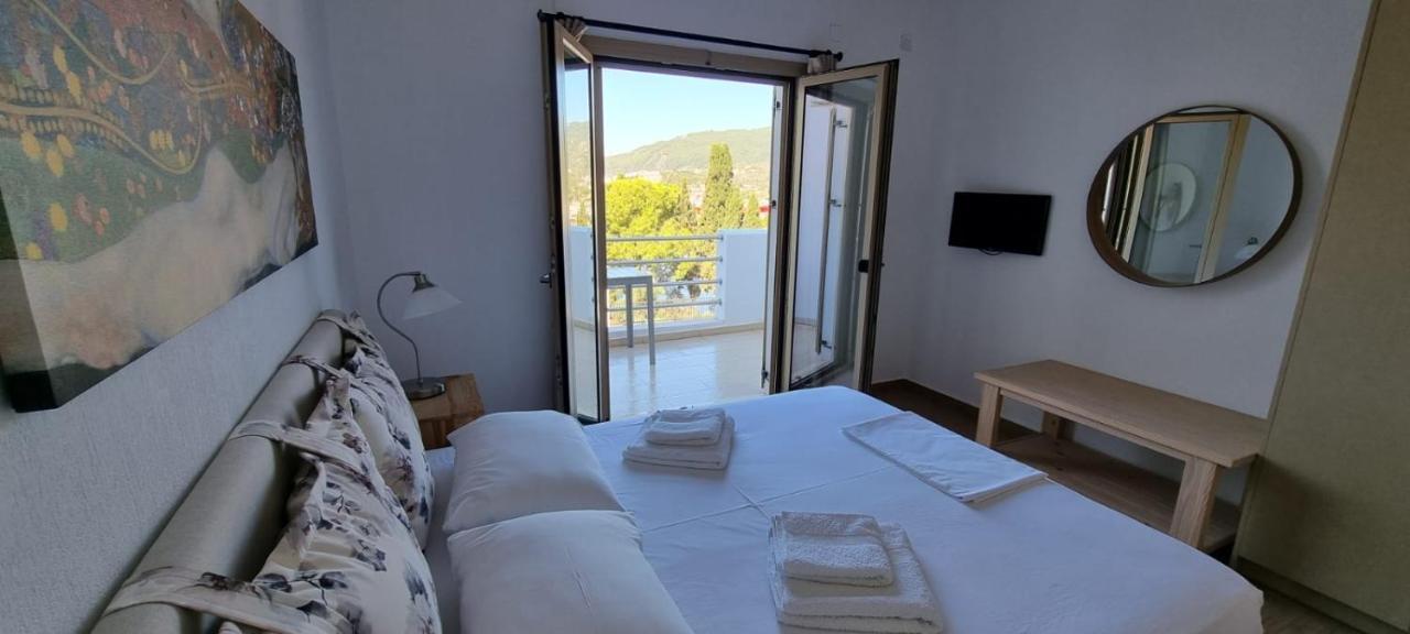 Skiathos Lagoterra Apartments Extérieur photo