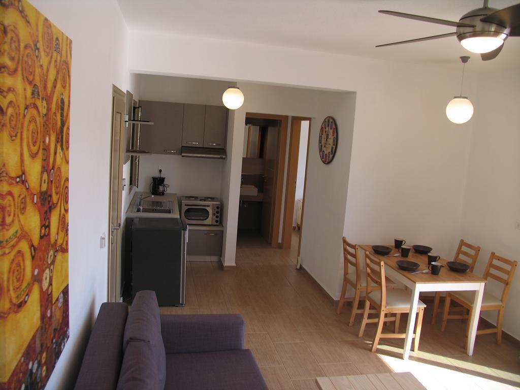 Skiathos Lagoterra Apartments Extérieur photo